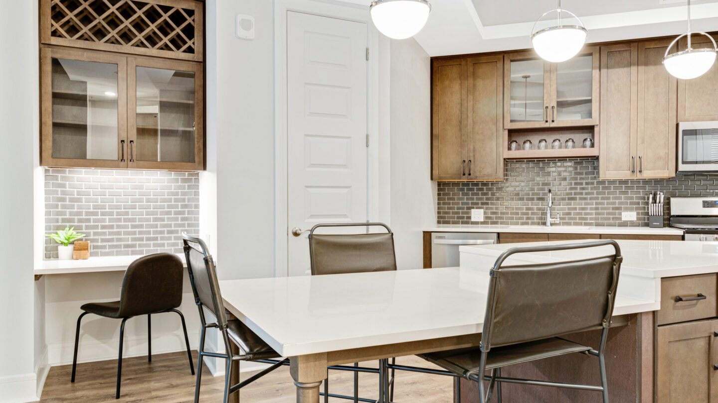 landing apartment